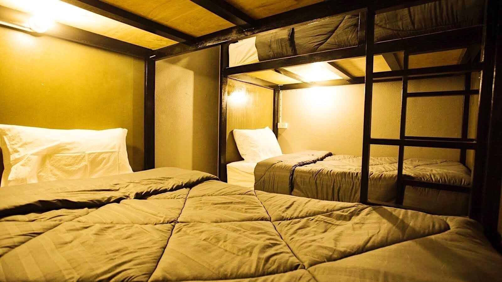 Stamp Hostel (Adults Only) Ban Yang  Eksteriør billede